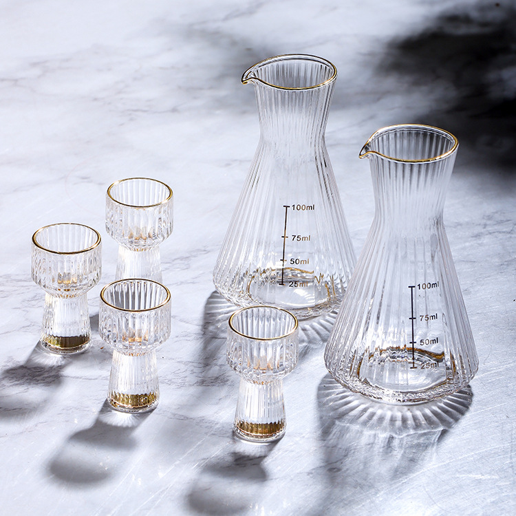 Glassware for Wine Set with Elegant Gold-Rimmed Finish